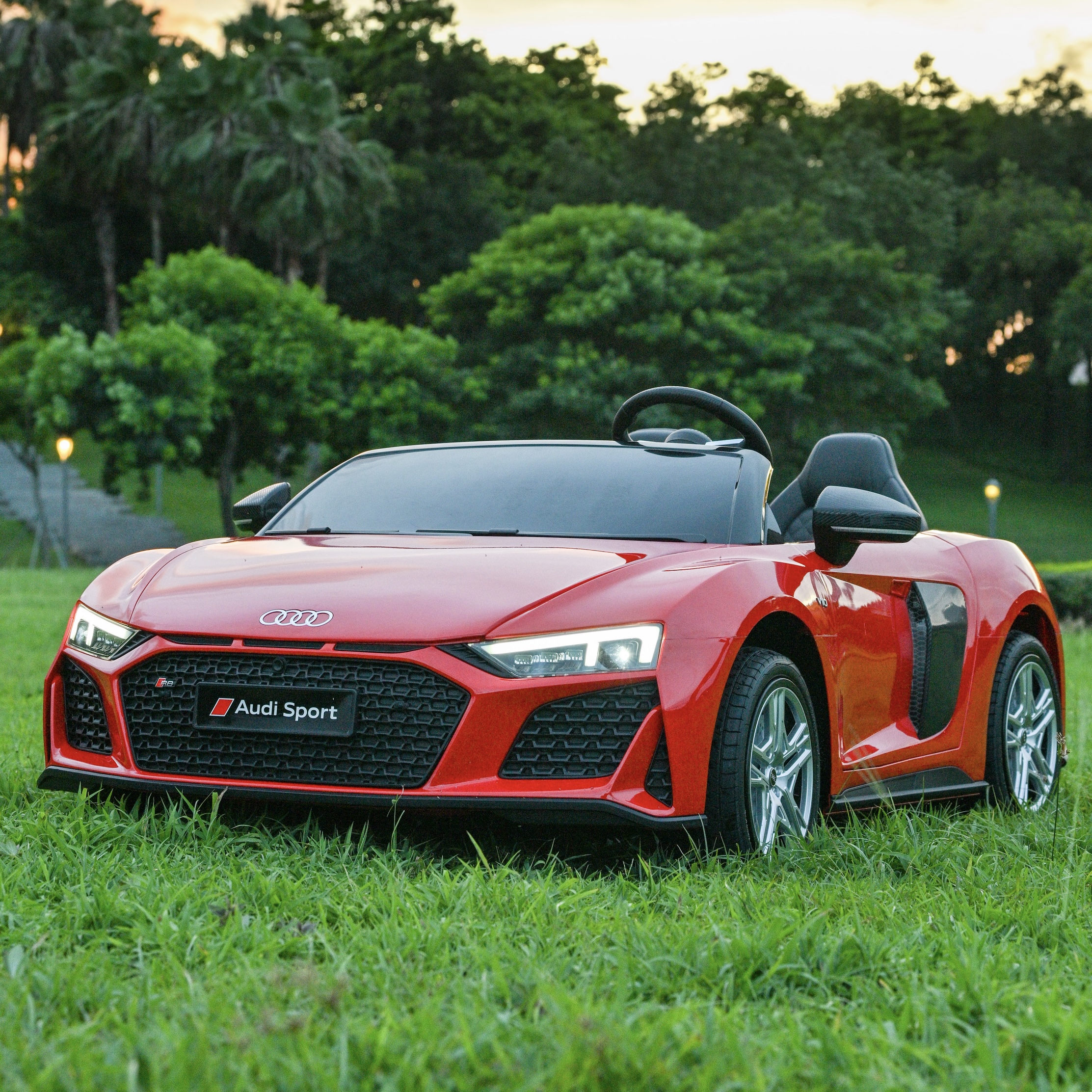 Детский электромобиль Audi M6152AL-3 красный