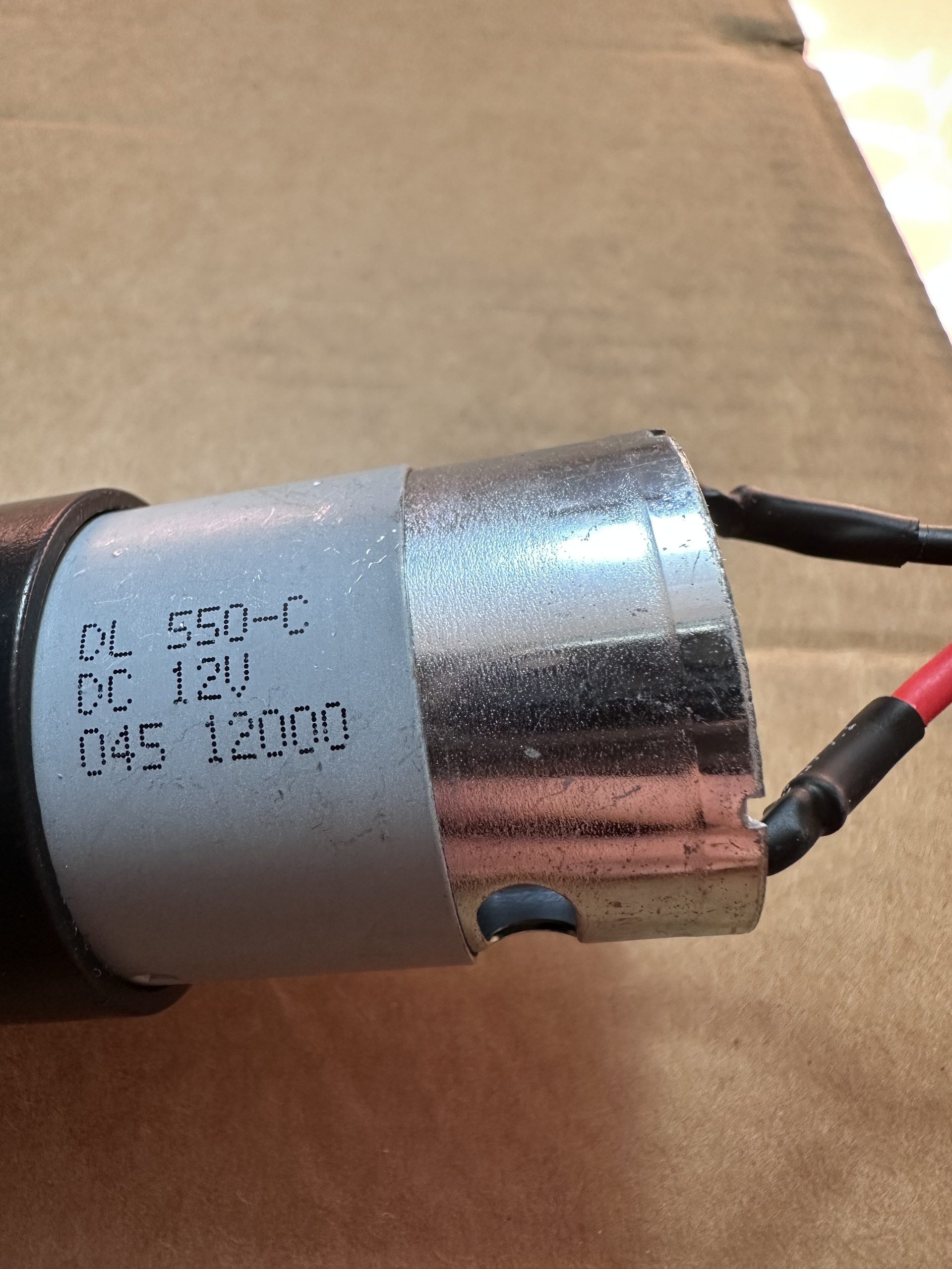 Редуктор для детского электромобиля 12 v 12 000 оборотов в сборе с мотором