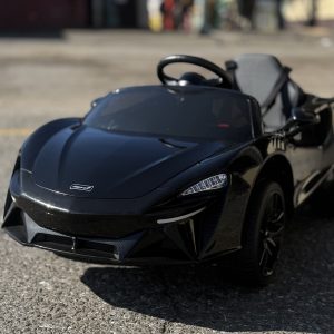 Дитячий электромобіль McLaren Artura M 5030EBLR-2 чорний