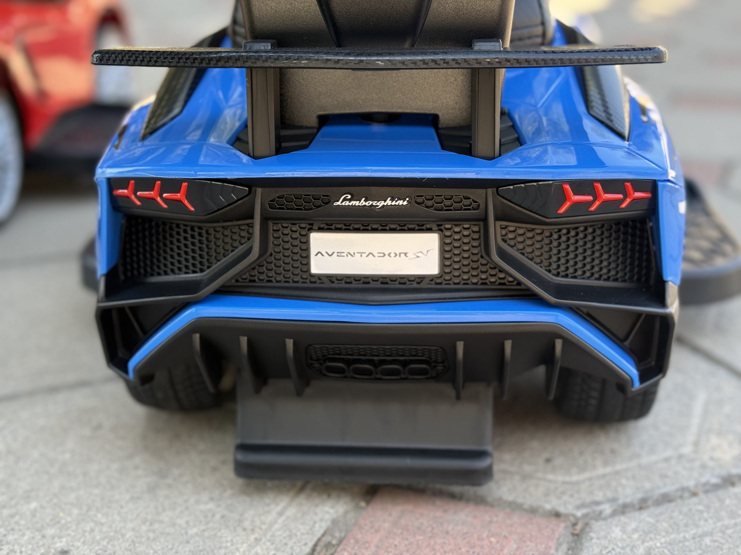 Толокар – каталка Lamborghini M 5777 с родительской ручкой синий